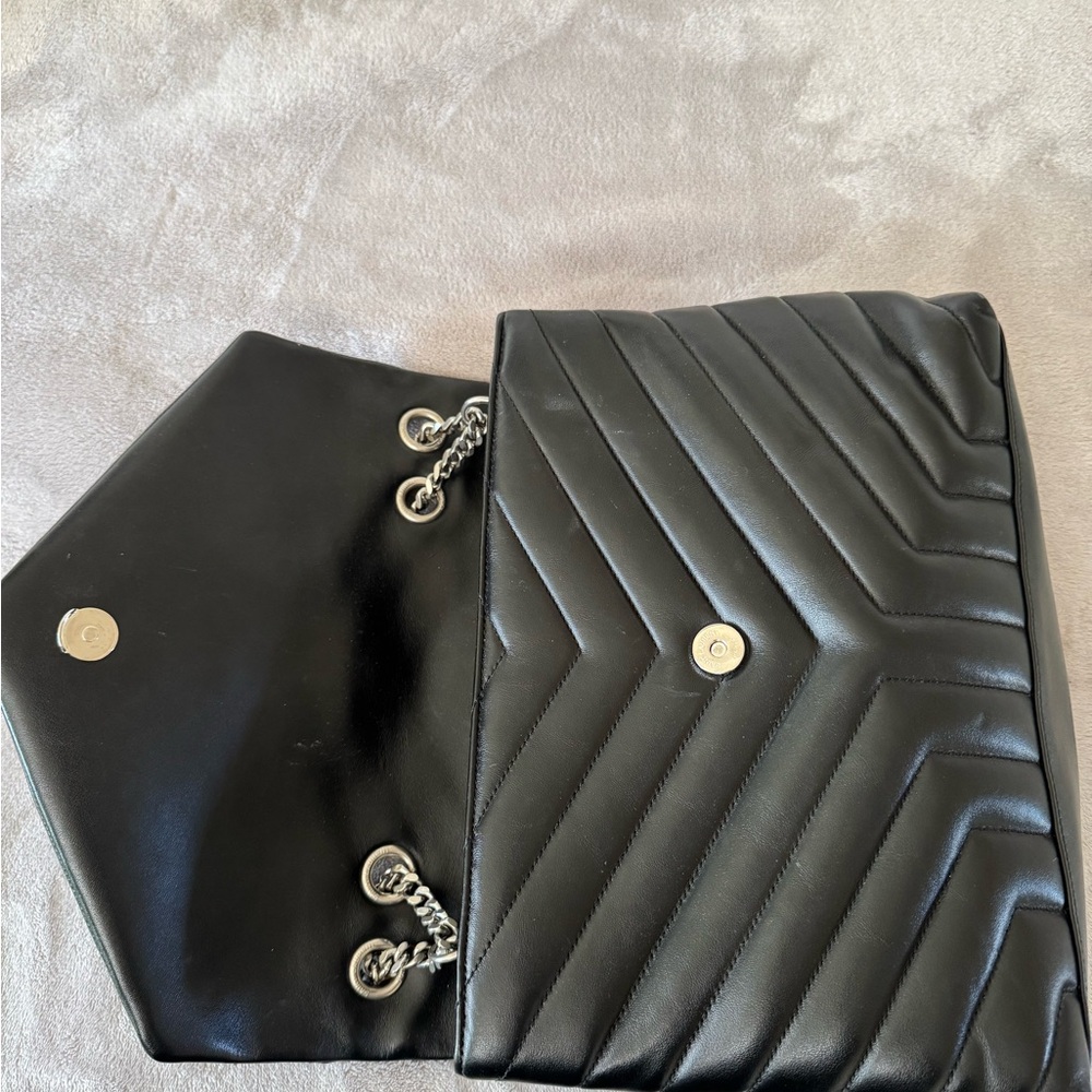 Yves Saint Laurent Quilted Black Shoulder Bag - Picture 3 of 7
